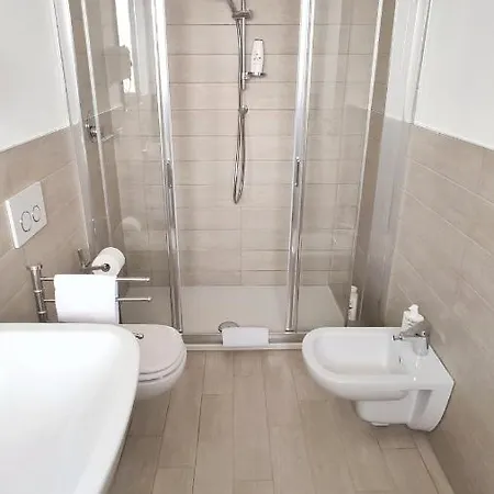 Le Albarelle Bed & Breakfast *