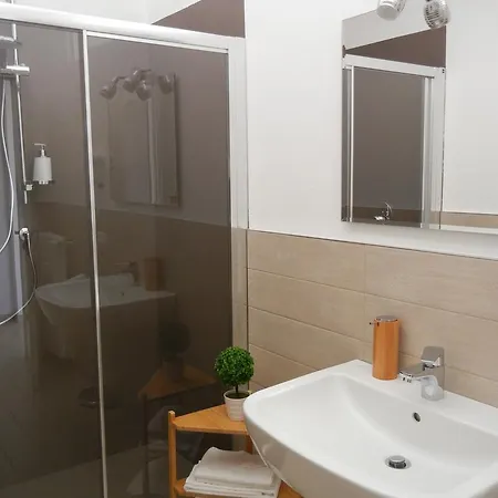 B&B Le Albarelle 알바