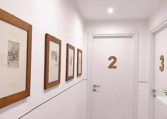 Le Albarelle 3* Alba (Piedmont)