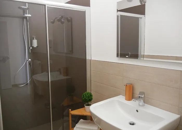 Bed and breakfast Le Albarelle Alba (Piedmont)